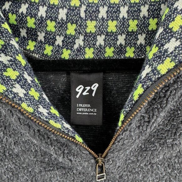 PREFER Gray 929 Wool Blend Sleeveless Tiered Hoodie Sweater Vest Size L - Picture 2 of 5